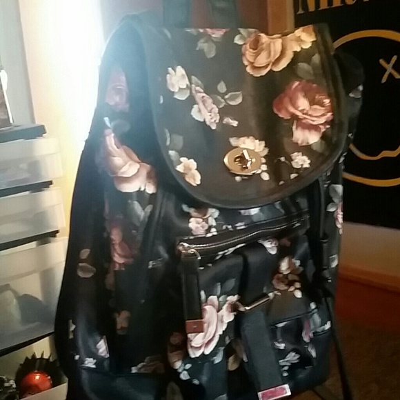 Draw string Backpack - Picture 1 of 4